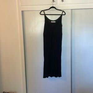 Black casual midi dress